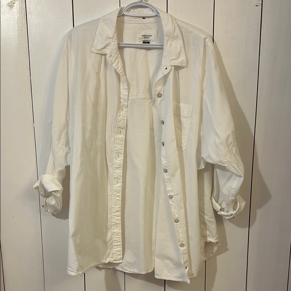 American Eagle Outfitters white Oversized Shirt